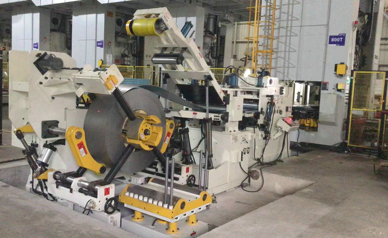 超厚板三合一送料機(jī)：核心原理、優(yōu)勢(shì)與沖壓應(yīng)用指南